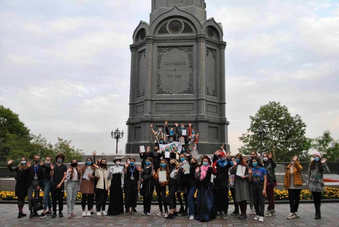 photo5357206798605595239