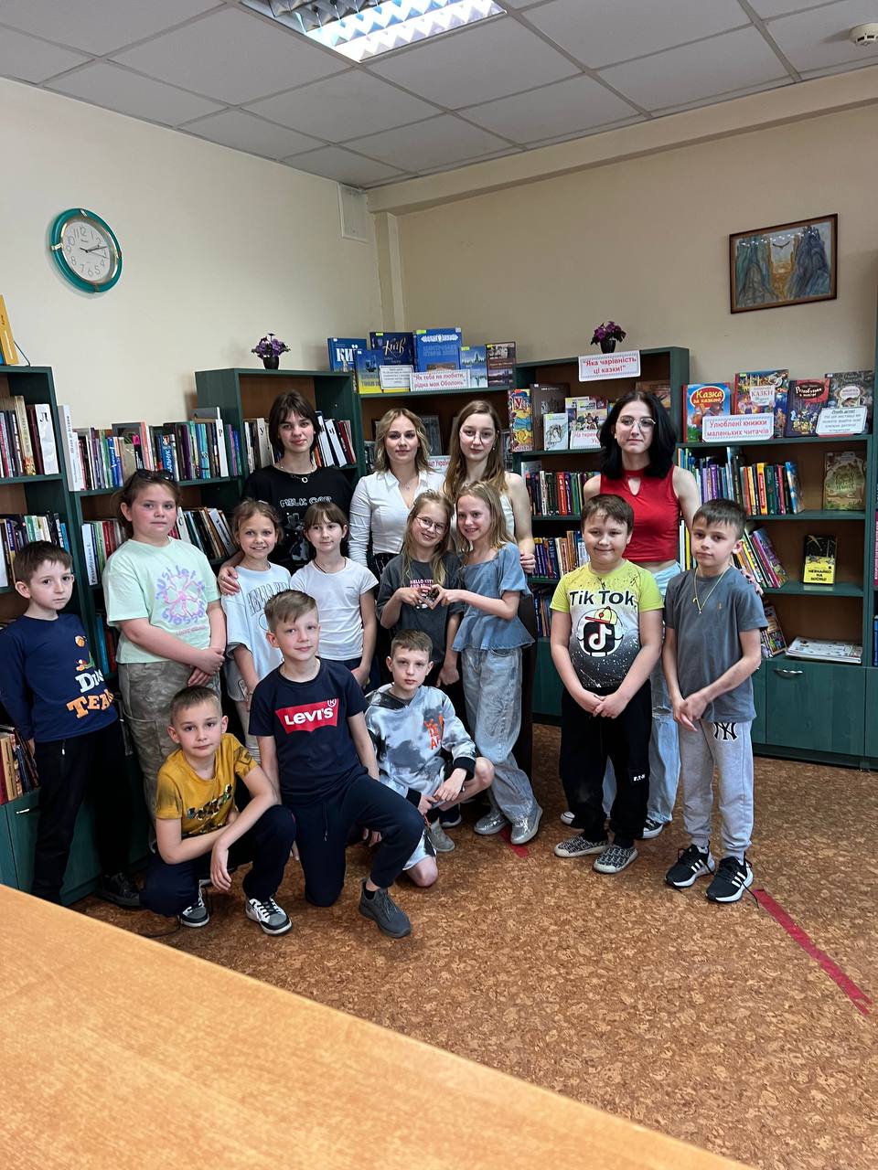 photo 5204275335456226859 y