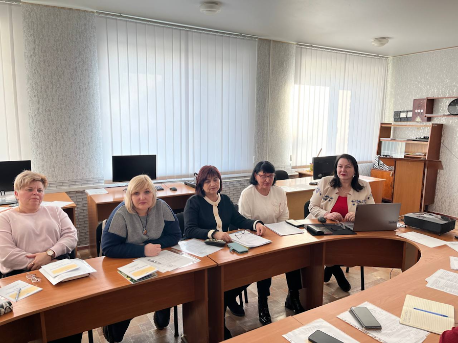 Lektsiia-prezentatsiia "Ukrainskyi pravopys - istoriia natsionalnoi identychnosty"