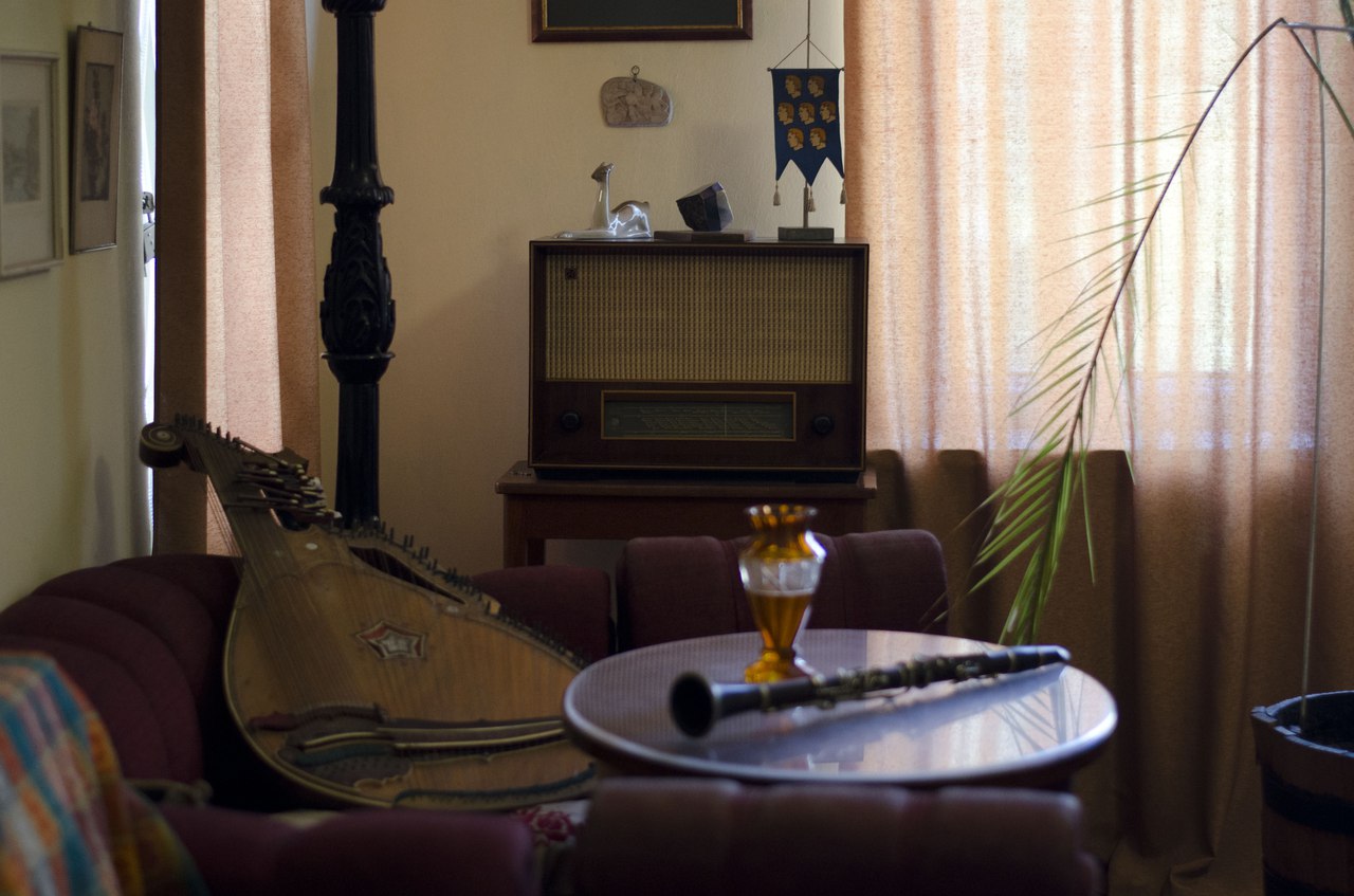 "Залишатися чи емігрувати: Тичина versus Маланюк" "Залишатися чи емігрувати: Тичина versus Маланюк"