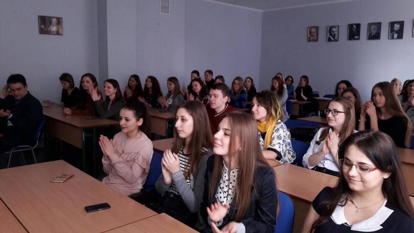 відбір студентів до числа волонтерів відбір студентів до числа волонтерів