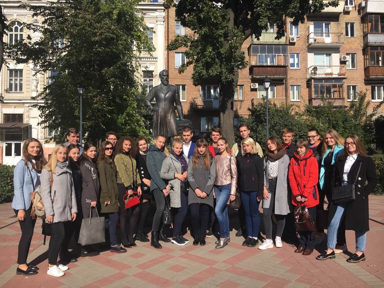 IMG-dca598e07f162df3ef2246833b6a051d-V-min