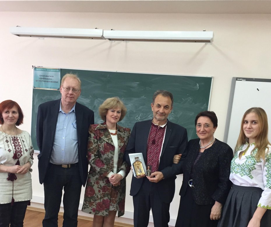 Презентація укр.-полг.антології_18.05.2017 Presentaziia bolhary 18.05.17 3 930x780